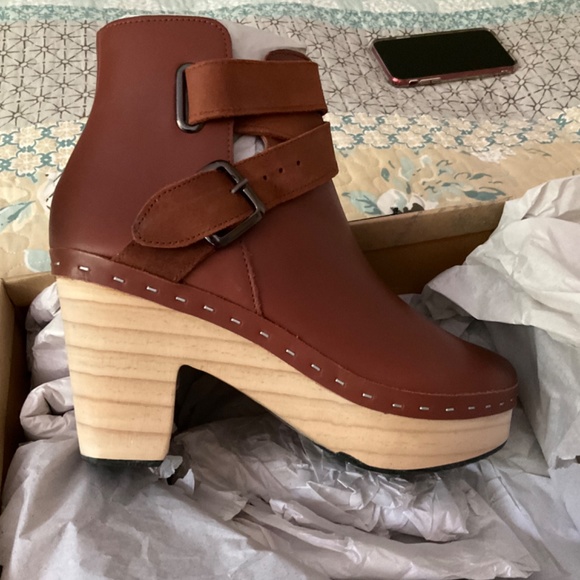 Free People Bungalow Clog Boots - Picture 3 of 7